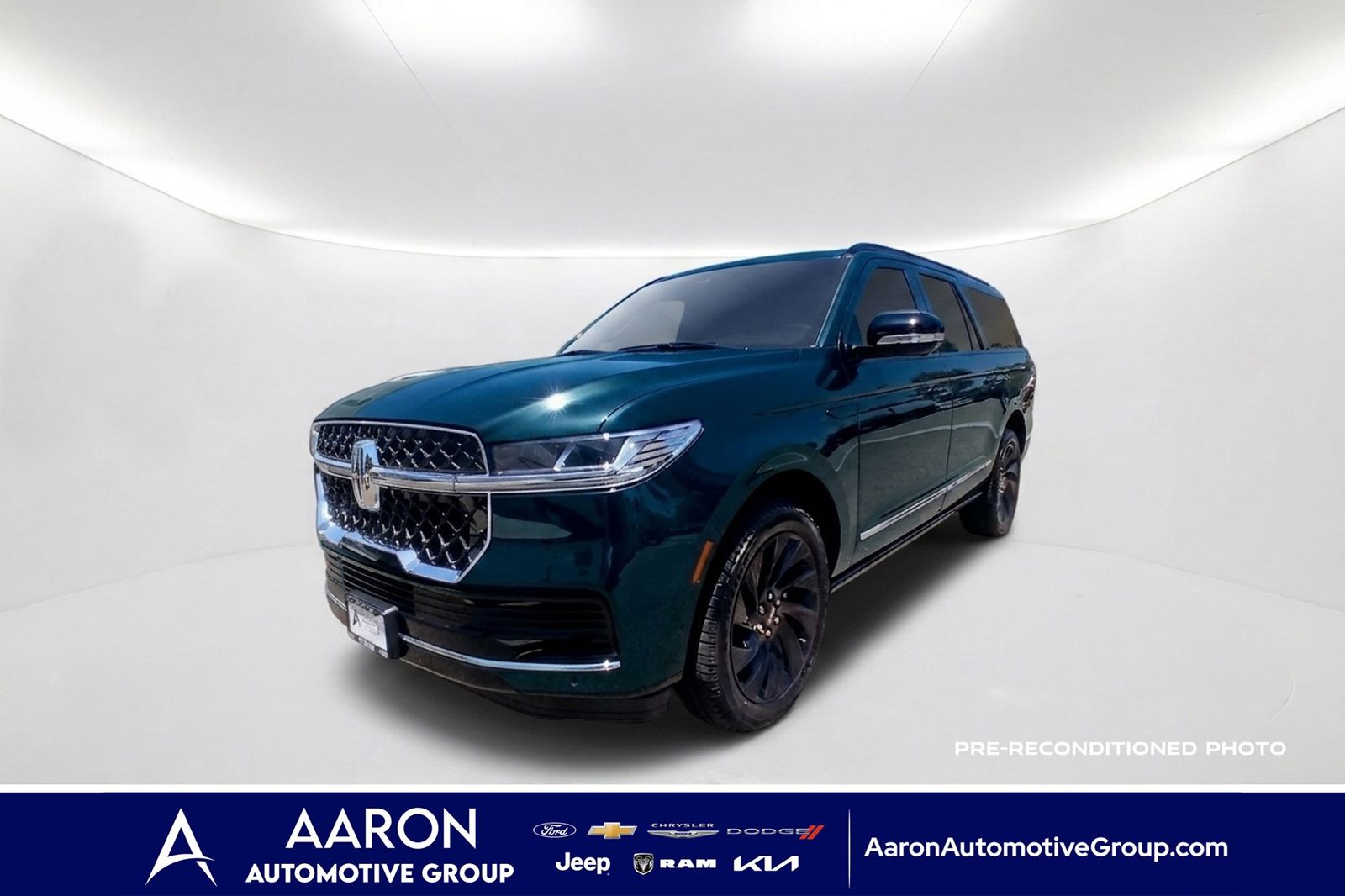 Blue Metallic 2025 Lincoln Navigator SUV / Crossover Four-Wheel Drive Automatic