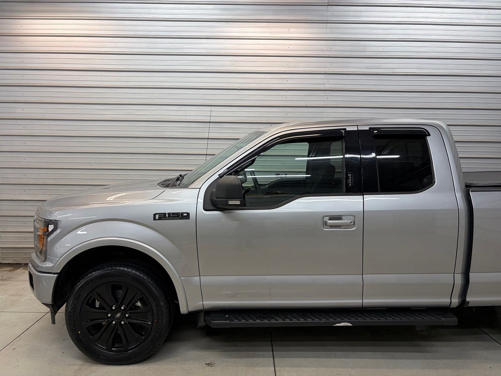 Photo 3 of 2020 Ford F-150 XLT