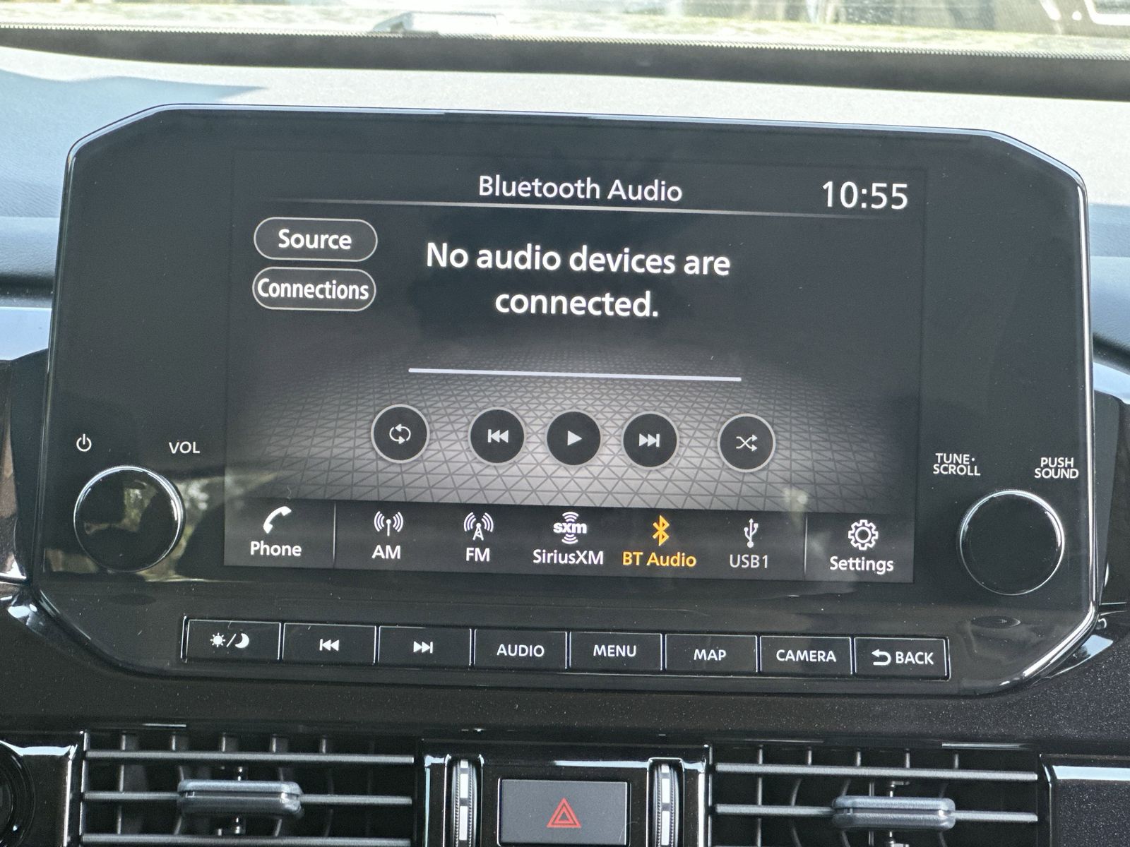 2025 Nissan Pathfinder SL photo 3