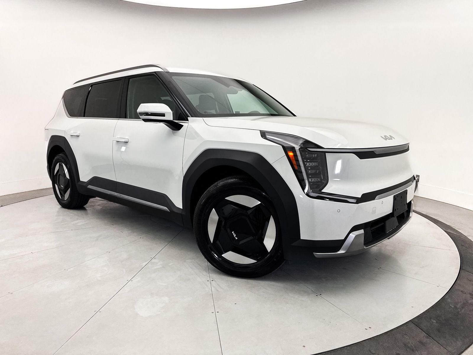 2024 Kia EV9 Wind AWD's photo