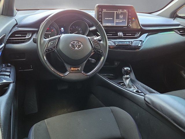 Used 2021 White Toyota XLE image 3