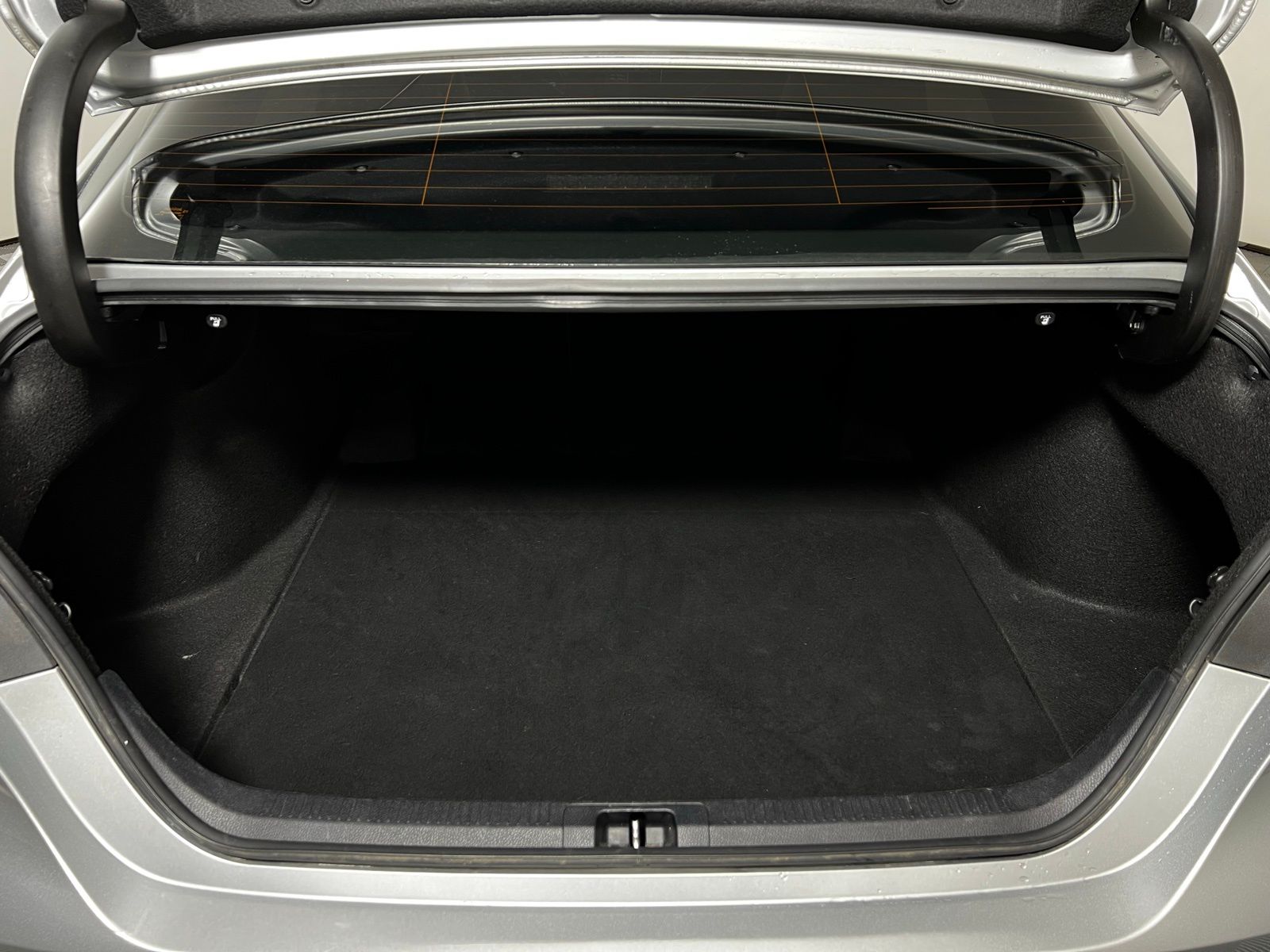 Thumbnail: 2022 Toyota Camry - 24