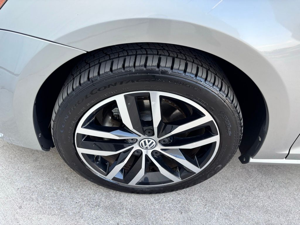 Used Car 2015 Volkswagen Golf  For Sale Under $12,000 In Austin, Texas