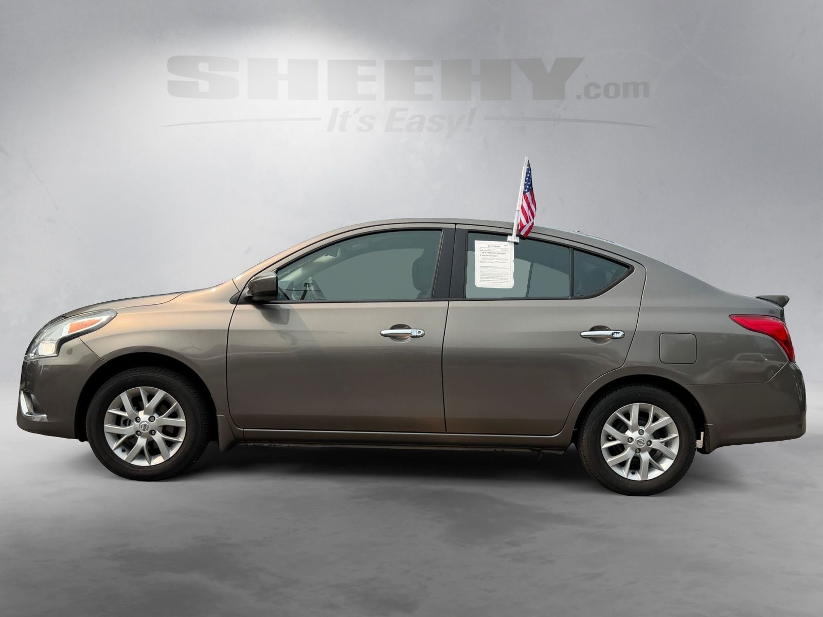Used 2017 Khaki Nissan 1.6 SV image 16