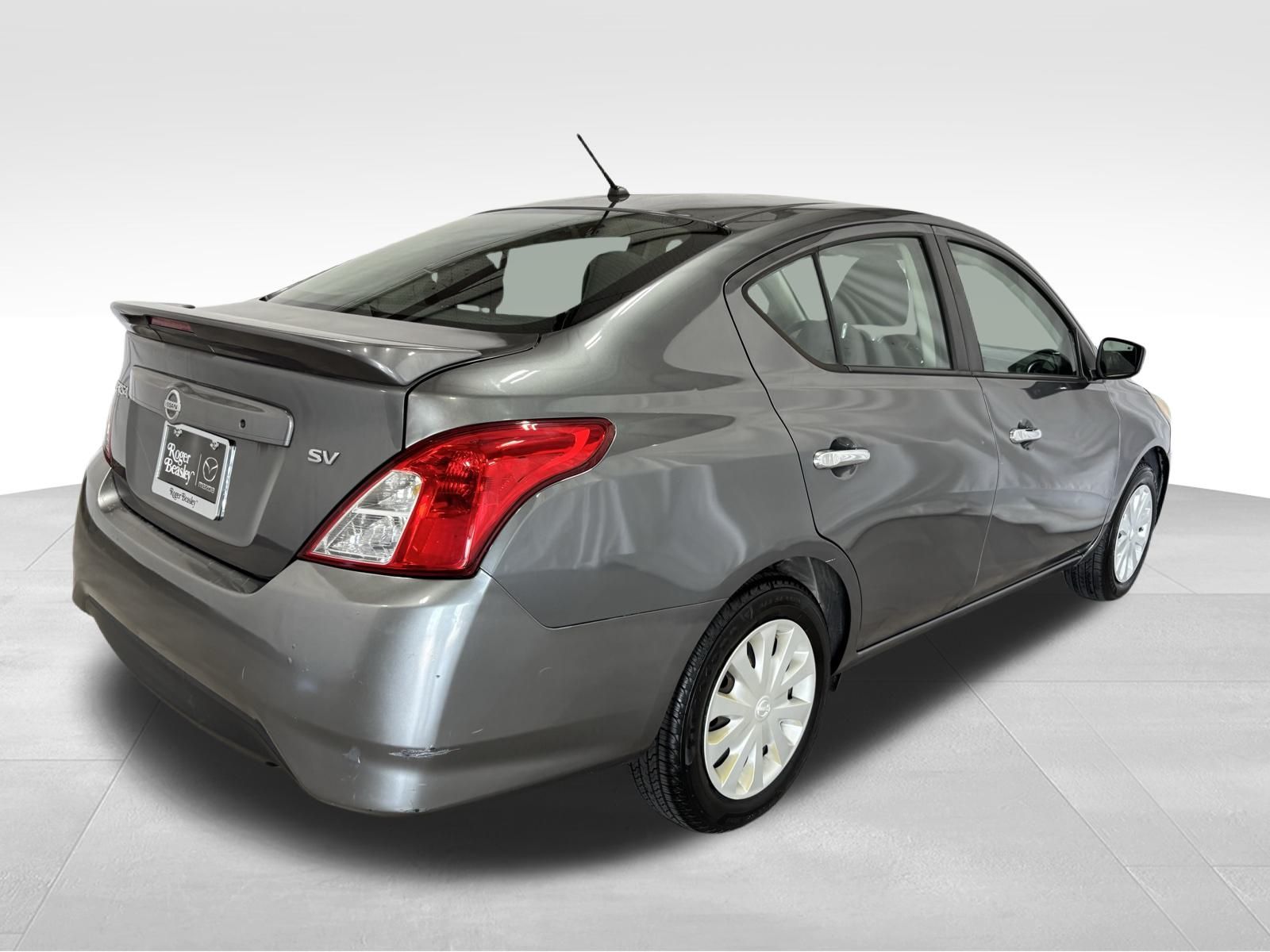 Used Car 2018 Nissan Versa  1.6 Sv For Sale Under $10,000 In Austin, Texas