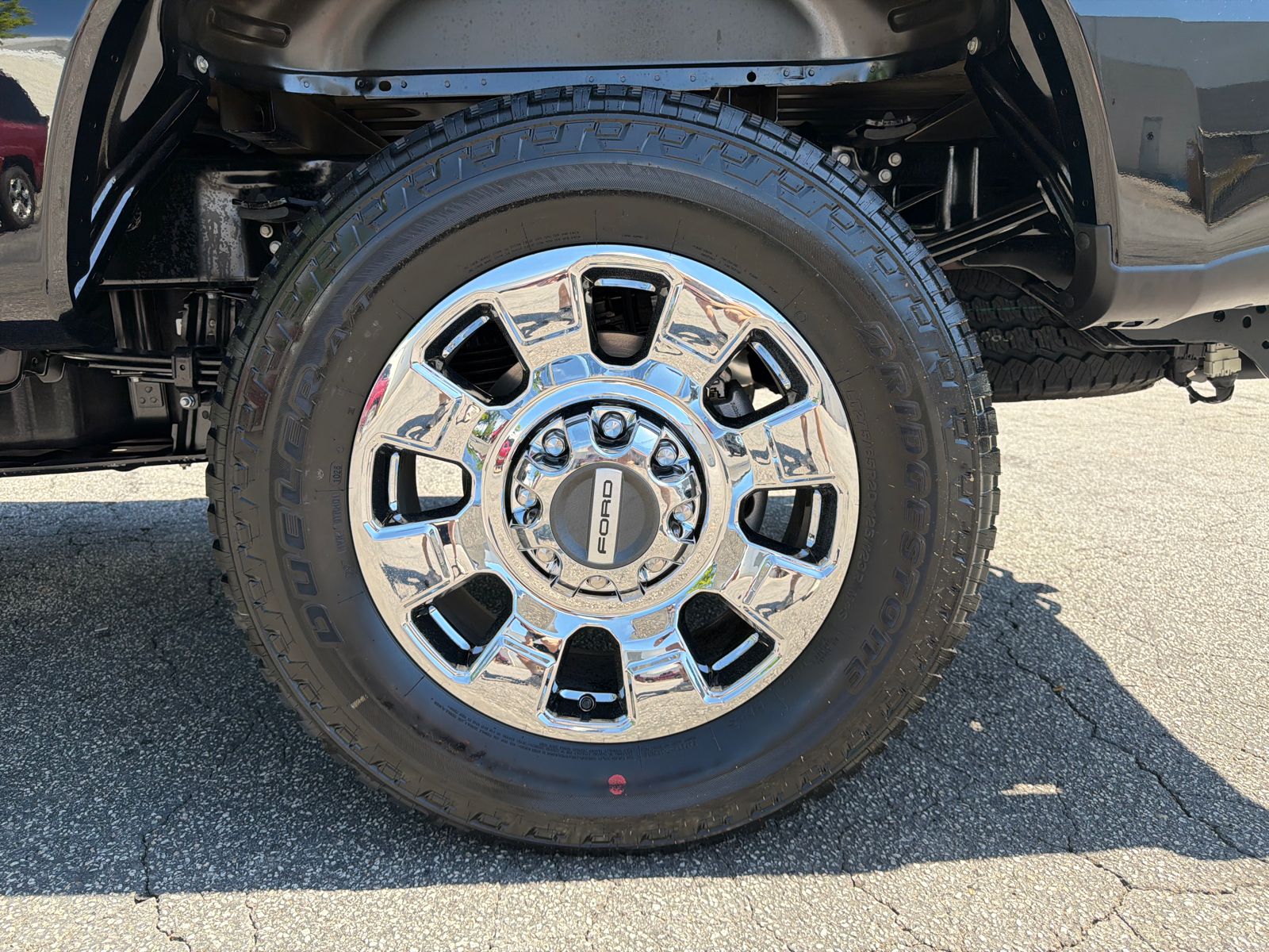 New 2026 Agate Black Metallic Ford F-350® Lariat® image 20