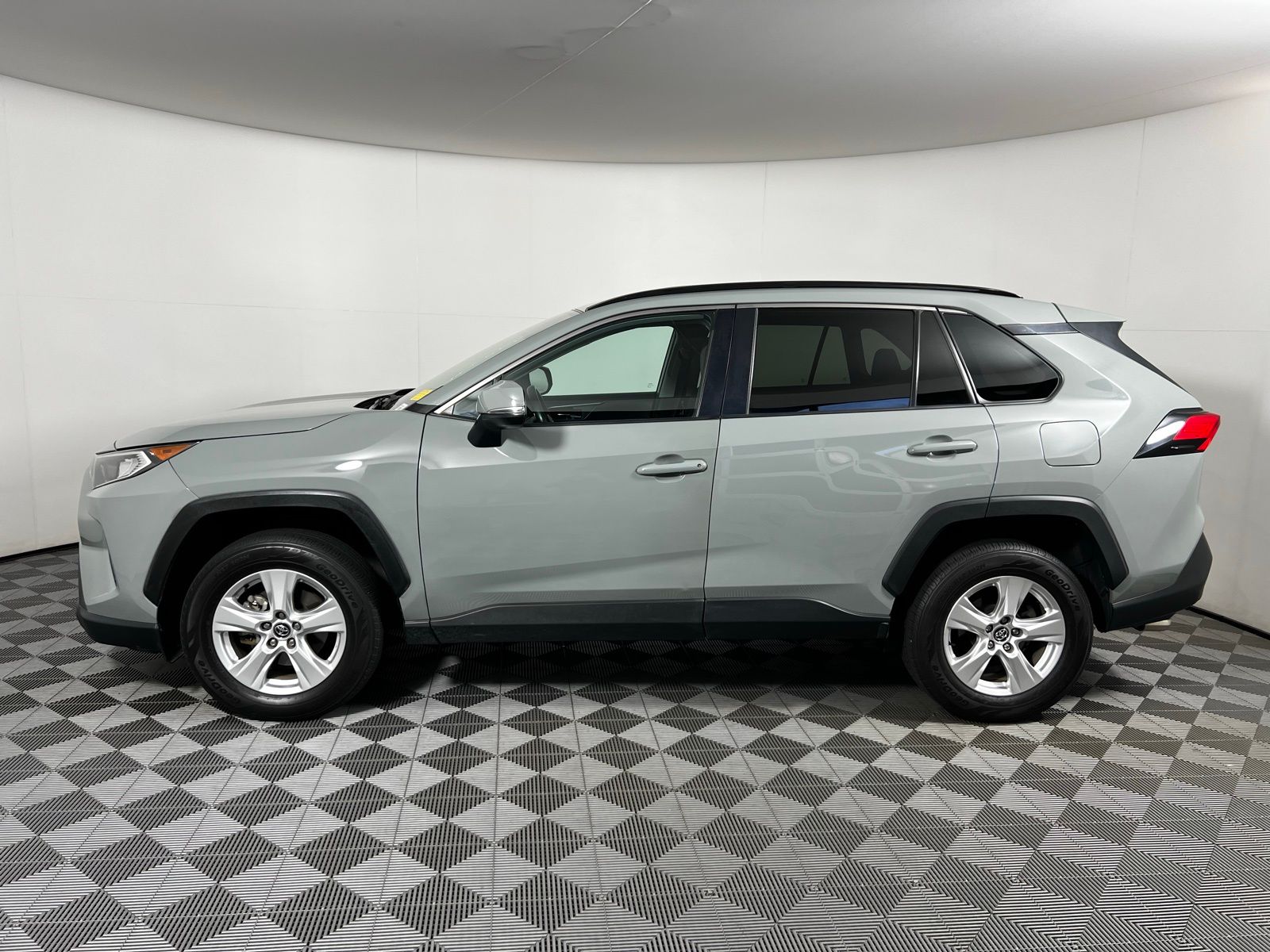 Thumbnail: 2023 Toyota RAV4 - 8