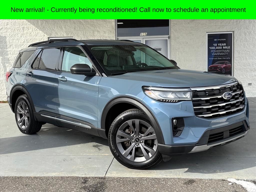 2025 Ford Explorer Active AWD