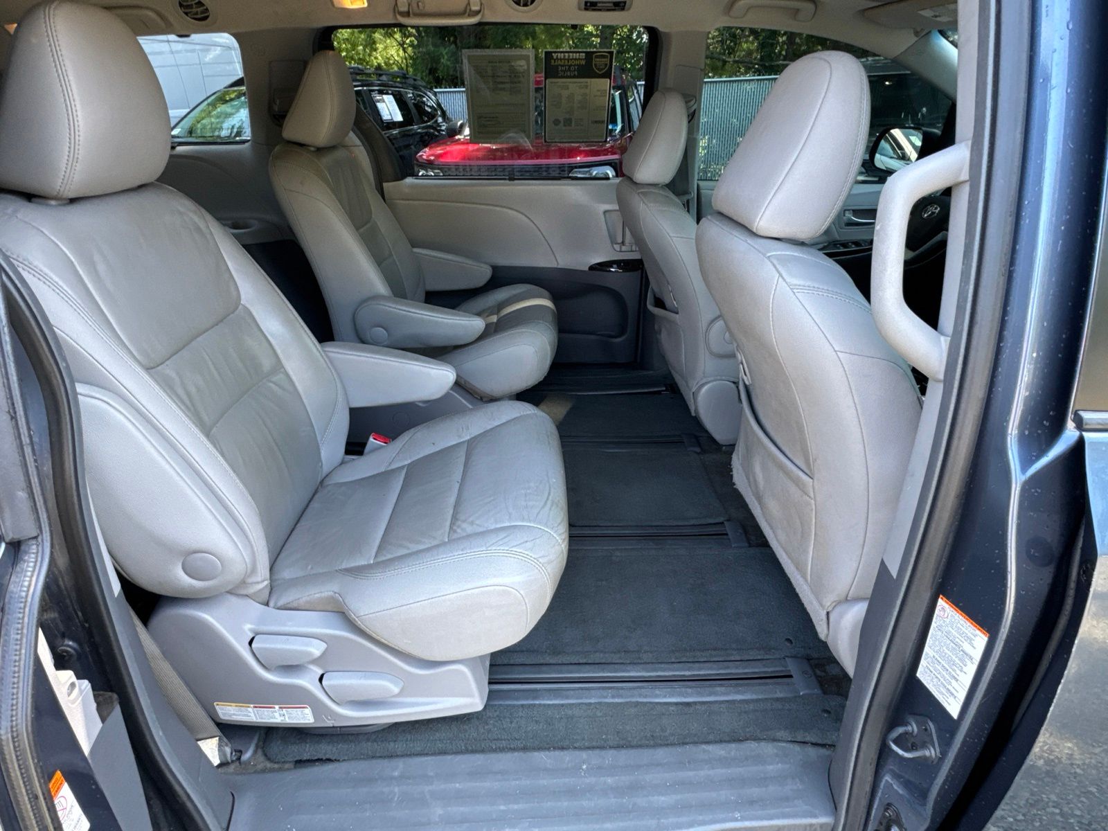 Used 2015 Shoreline Mist Toyota XLE Premium image 25