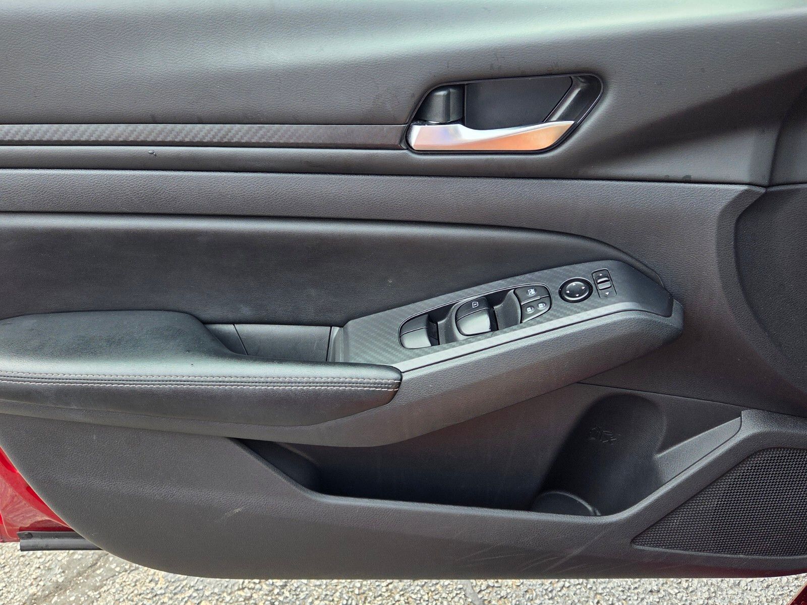 2025 Nissan Altima SV - Photo 27