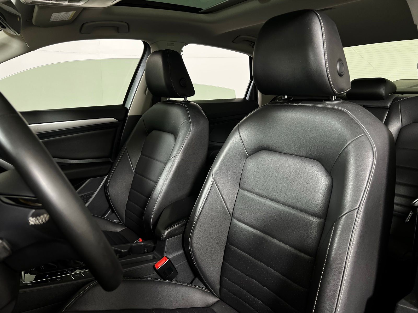 Thumbnail: 2021 Volkswagen Jetta - 13