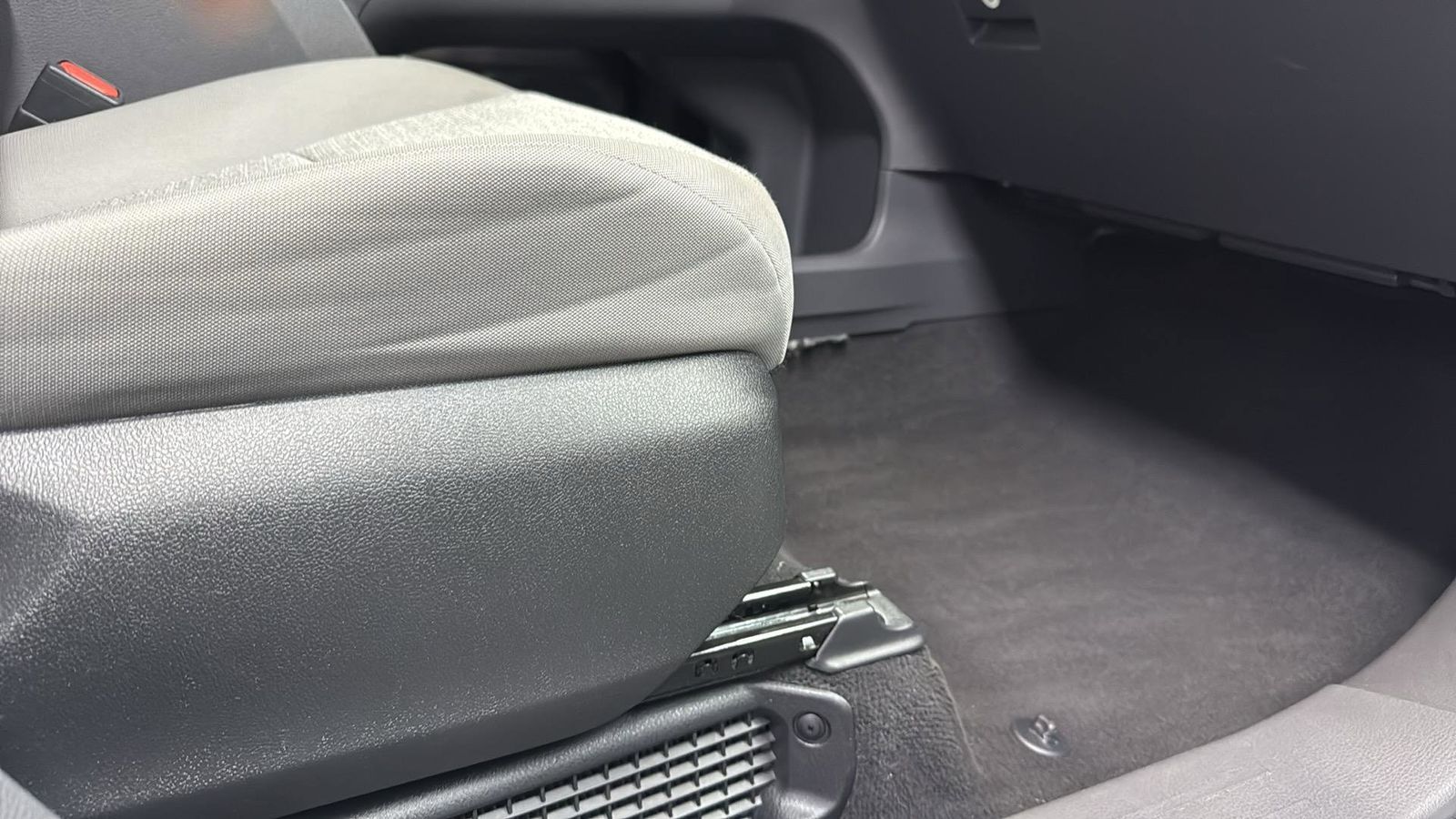 Used Car 2024 Toyota Sienna  Le For Sale Under $35,000 In Austin, Texas