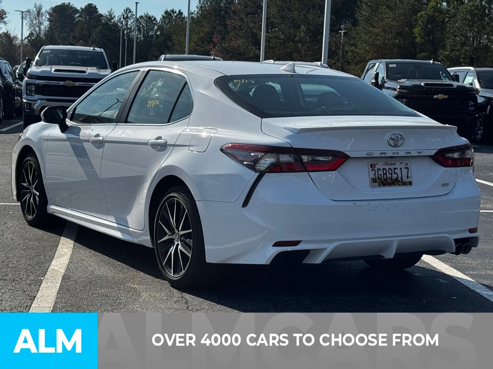 2024 Toyota Camry SE 3