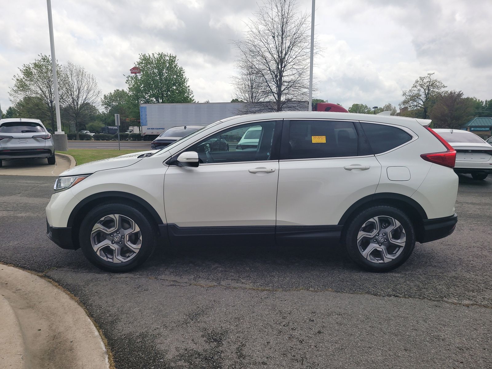 View vehicle photo 6