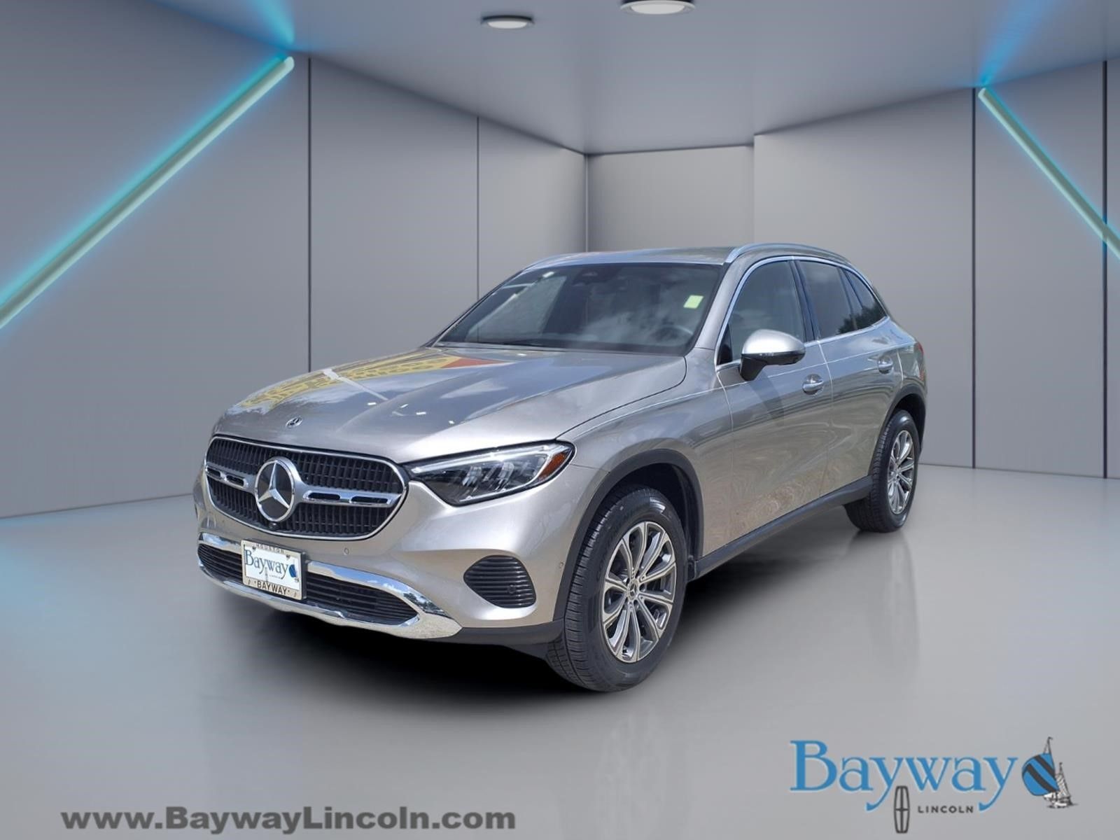 2024 Mercedes-Benz GLC GLC 300 - 2