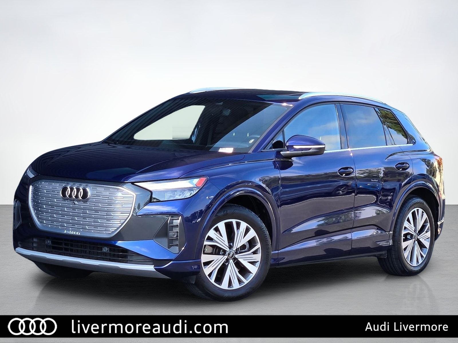 Navarra Blue Metallic 2024 Audi Q4 e-tron SUV / Crossover Rear-Wheel Drive Automatic