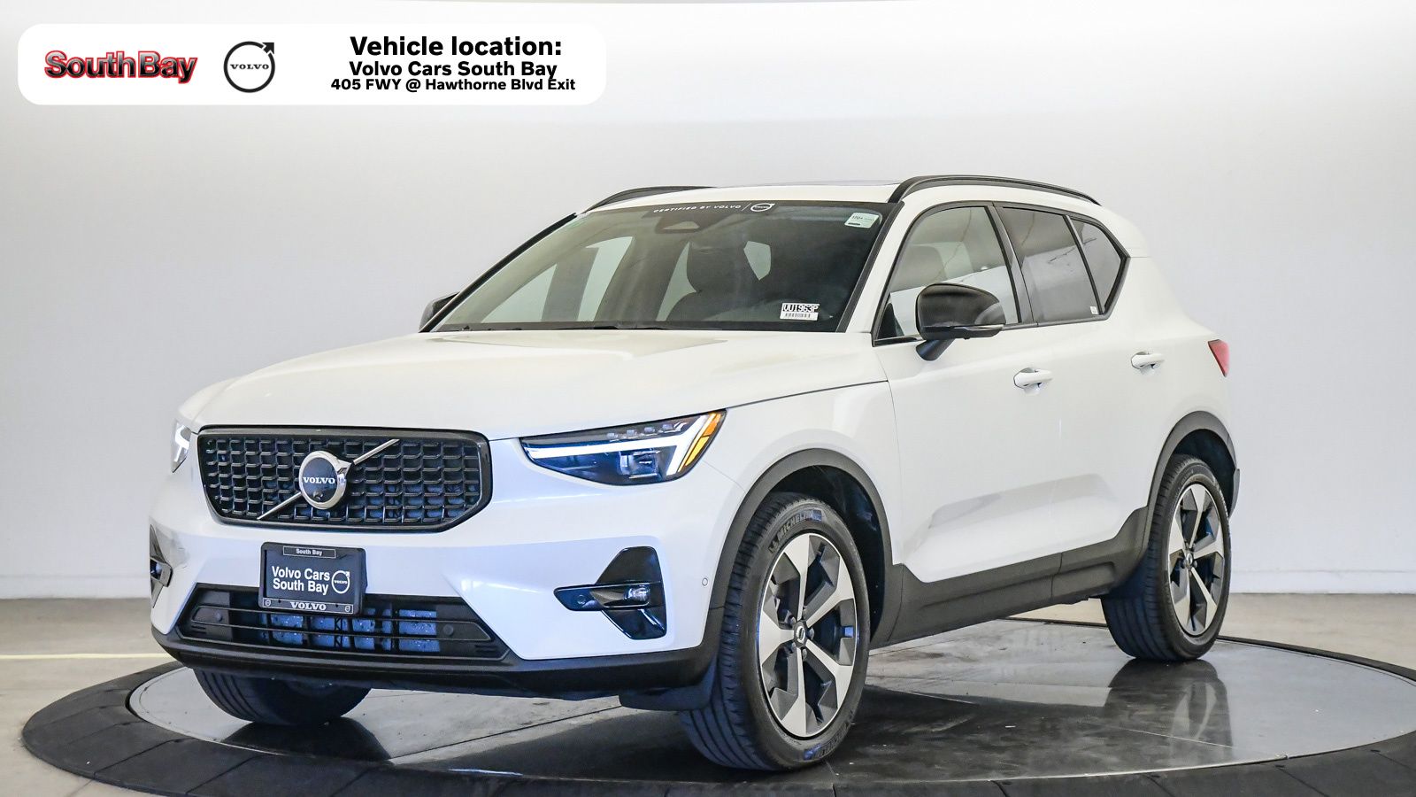 Crystal White 2026 Volvo XC40 SUV / Crossover All-Wheel Drive Automatic