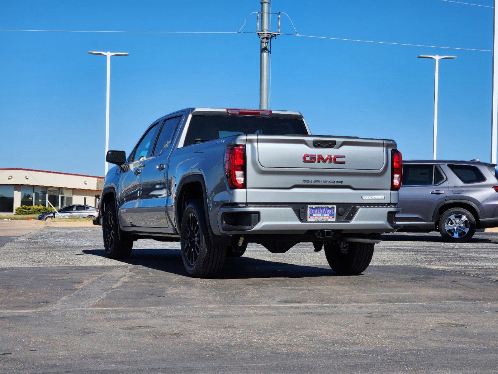 2025 GMC Sierra 1500 Elevation 4