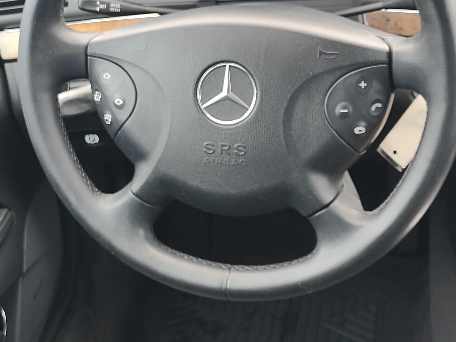 Used 2006 Black Mercedes-Benz E 500 image 19