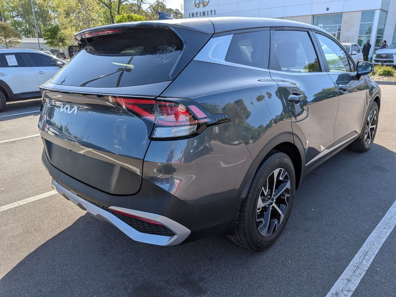 View vehicle photo 2