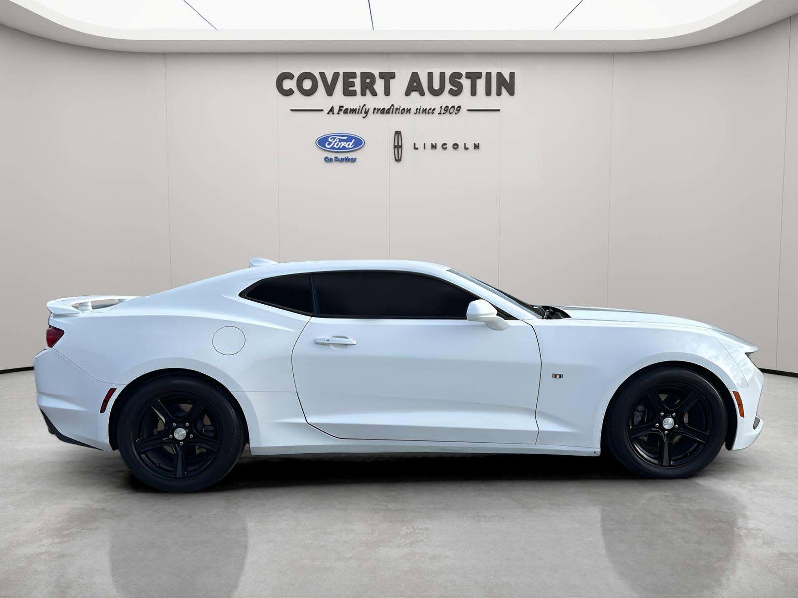 2019 Chevrolet Camaro  1lt In Austin, Texas