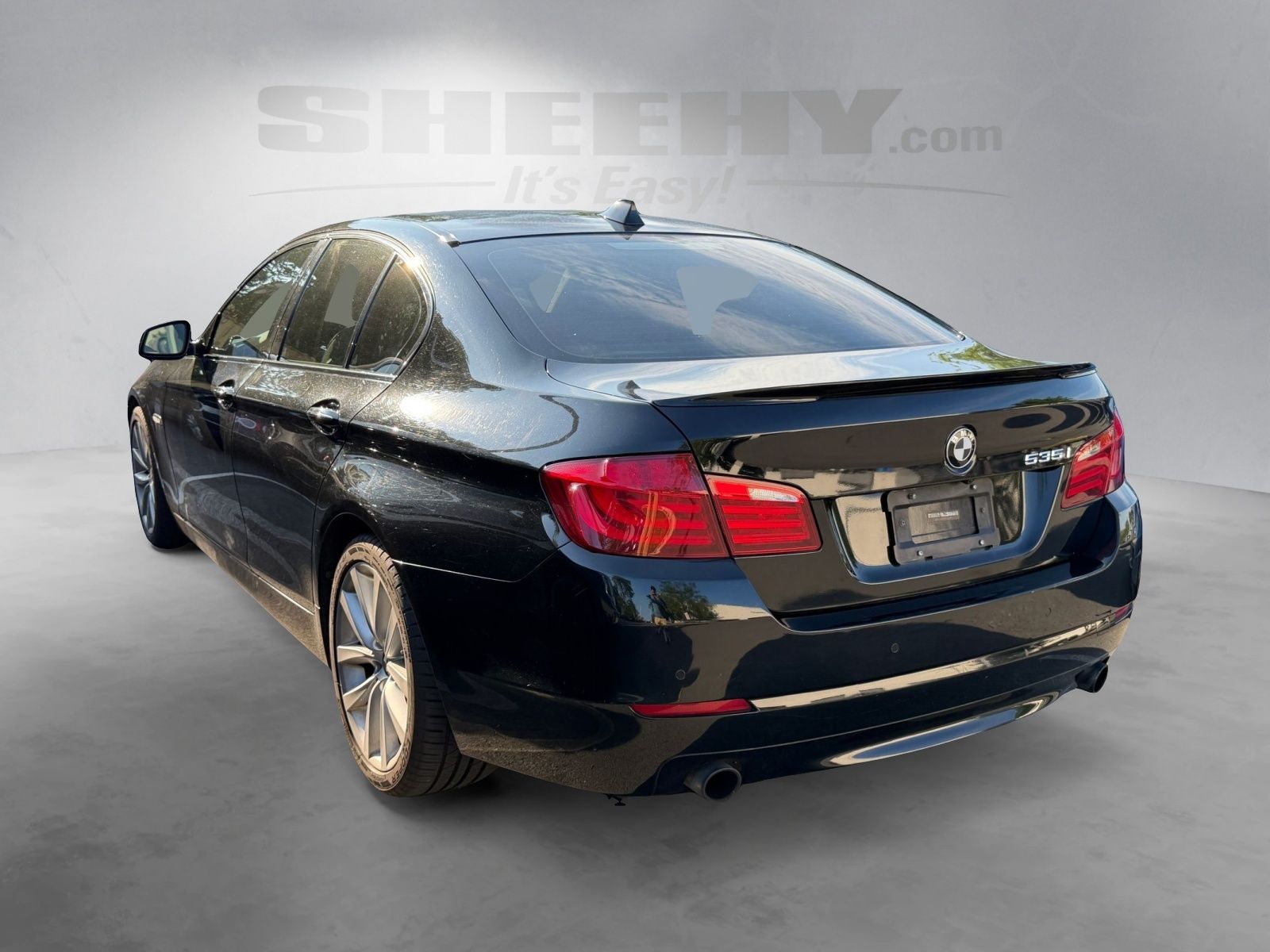 Used 2011 Black BMW 535i image 4