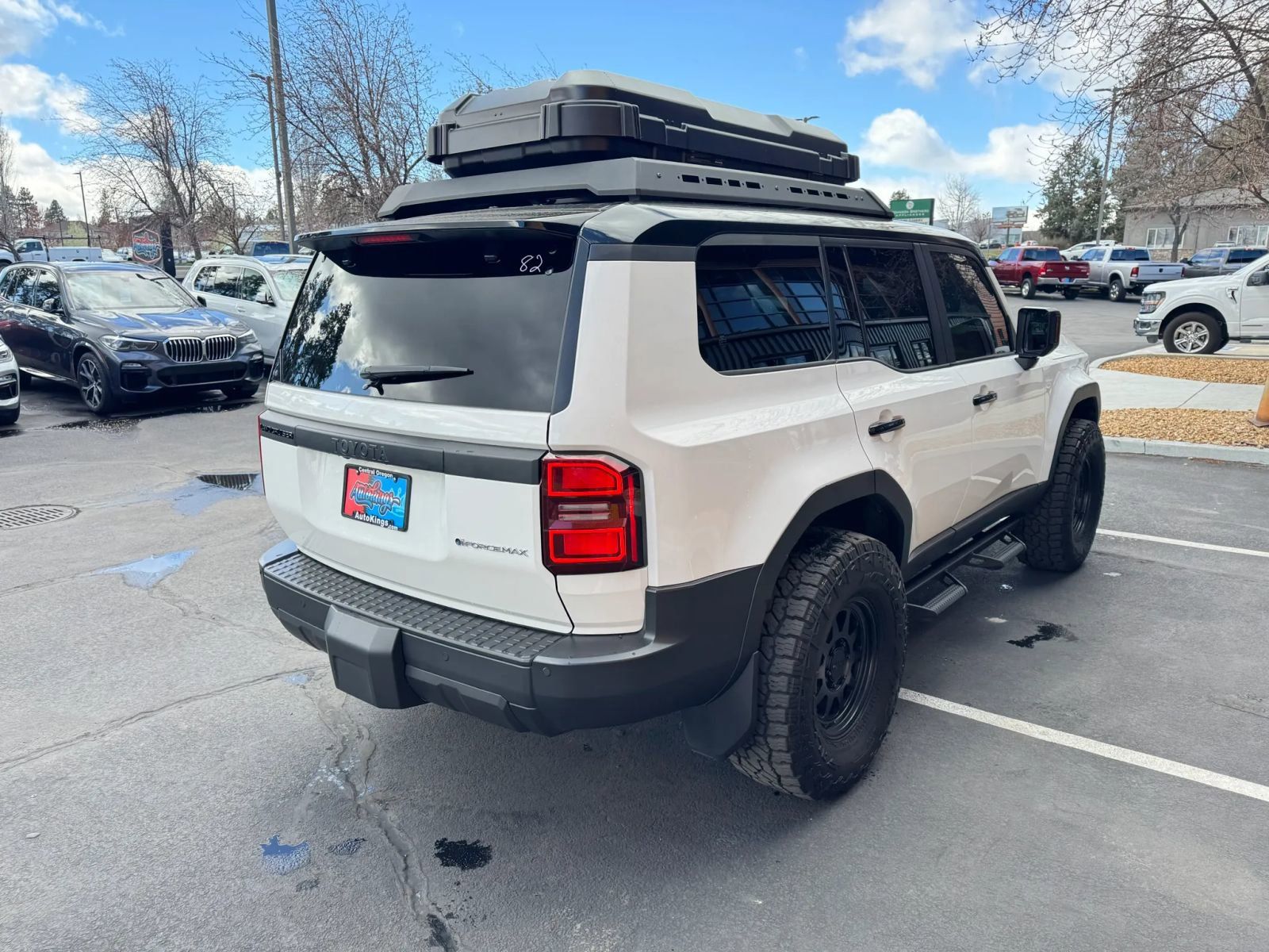 View vehicle photo 5