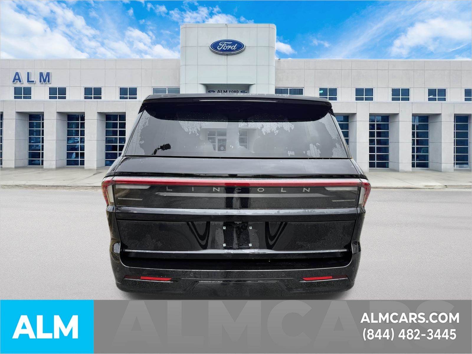 Used 2025 Black Metallic Lincoln Reserve image 8