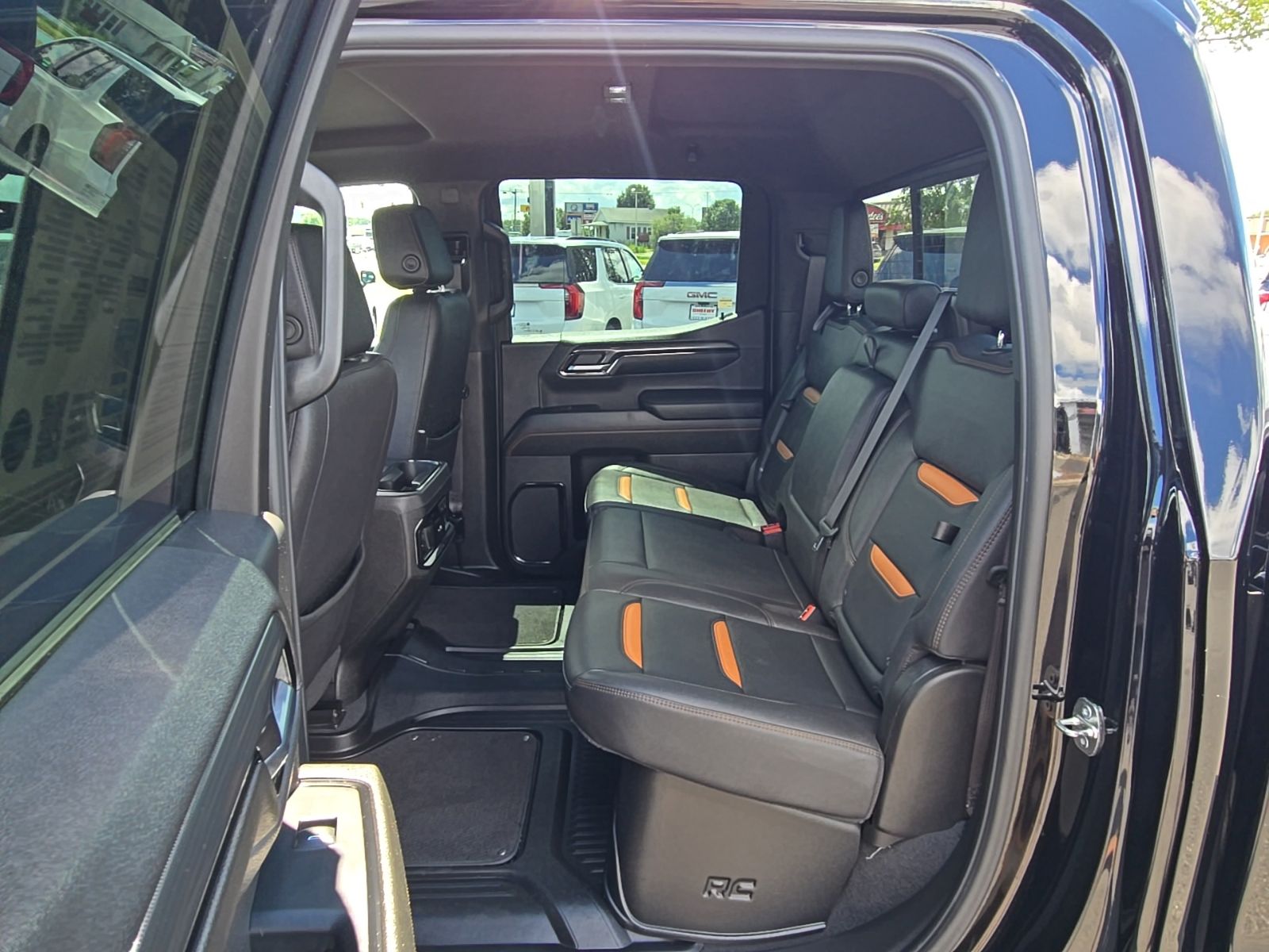 Used 2023 Black GMC AT4 image 8