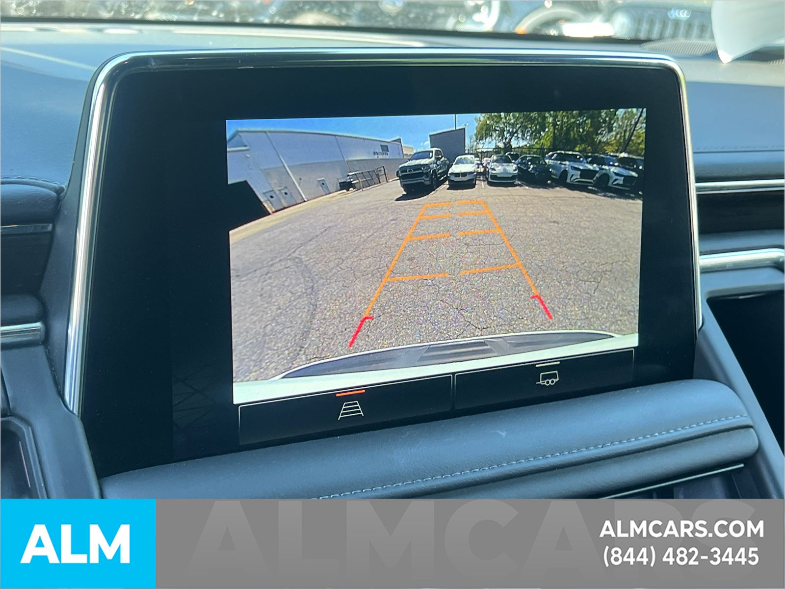 Used 2024 White GMC SLE image 35