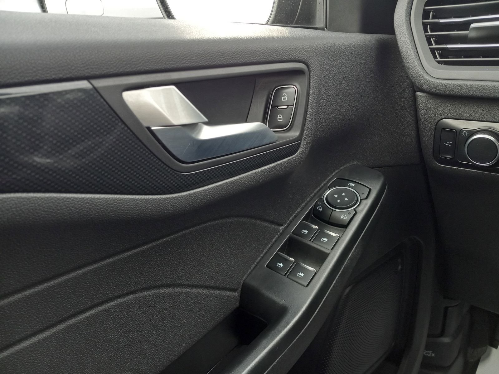 2024 Ford Escape image 26