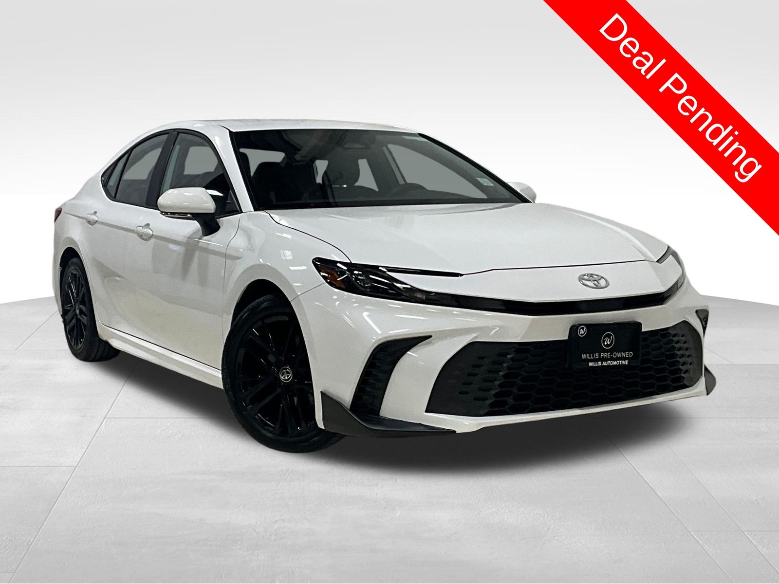Ice Cap 2025 Toyota Camry Sedan Front-Wheel Drive Continuously Variable Transmission