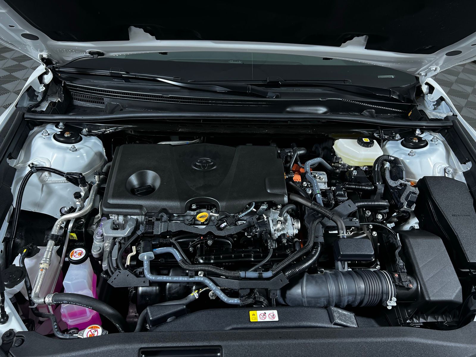 Thumbnail: 2025 Toyota Camry - 9