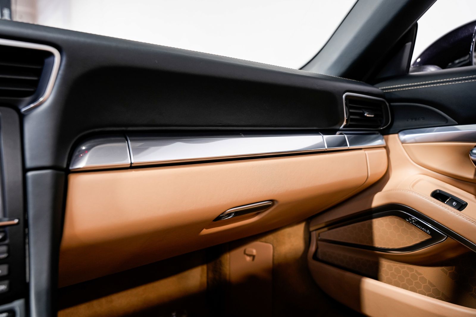 2014 Porsche 911 Targa 4S — photo 19