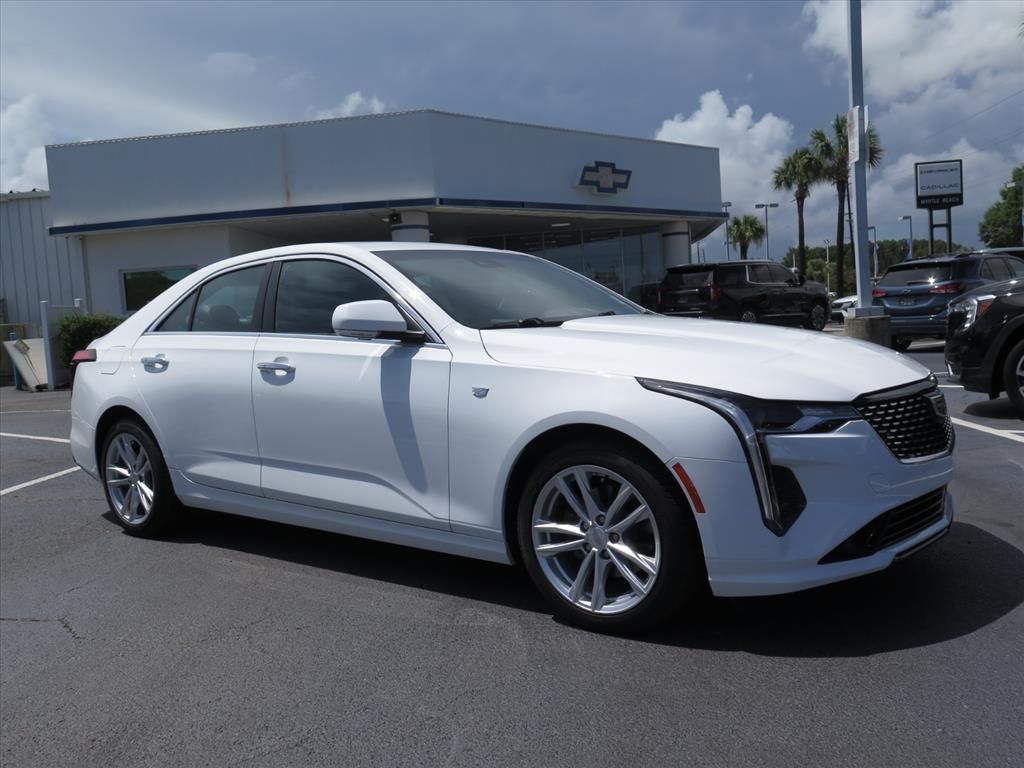 2022 Cadillac CT4 Luxury RWD