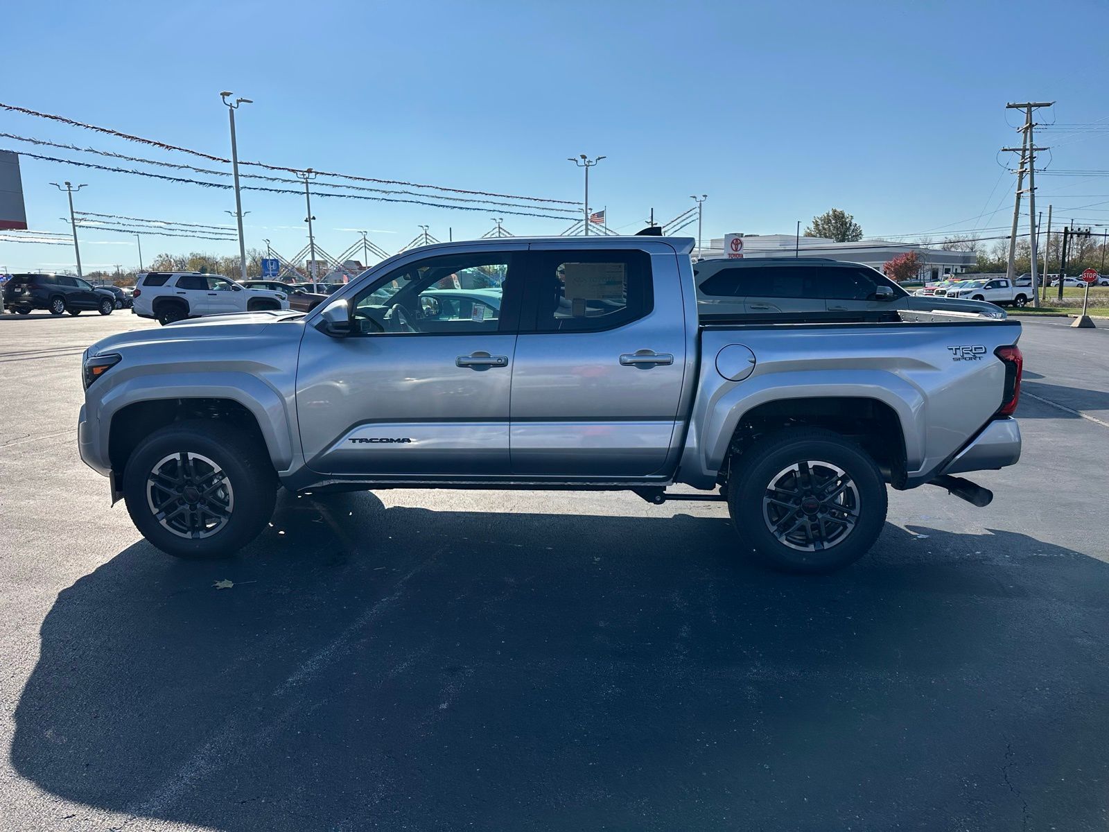 2025 Toyota Tacoma TRD Sport 4x4 Double Cab photo 2