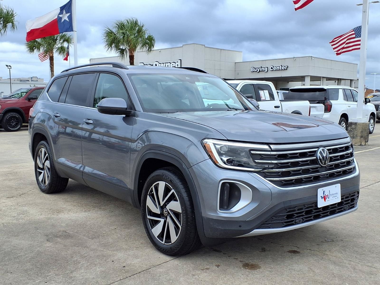 2025 Volkswagen Atlas 2.0T SE w/Technology - 2