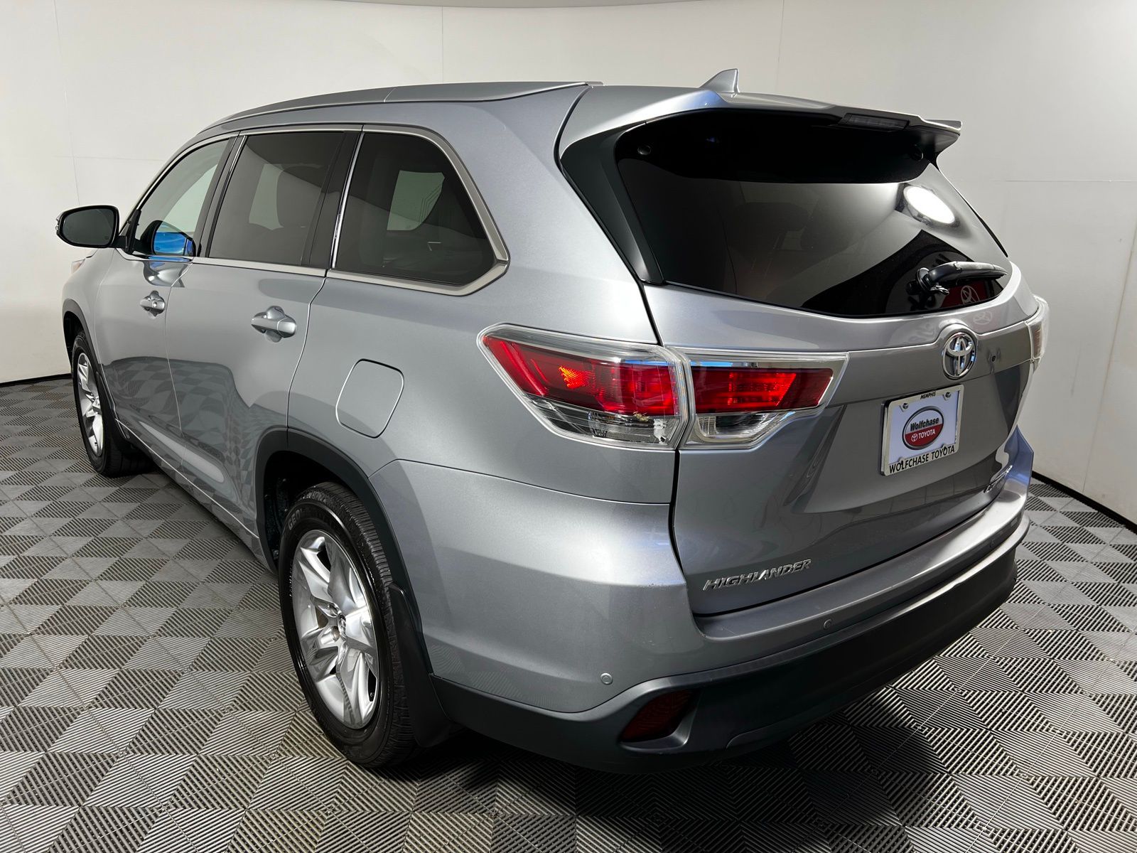 2016 Toyota Highlander Limited 7