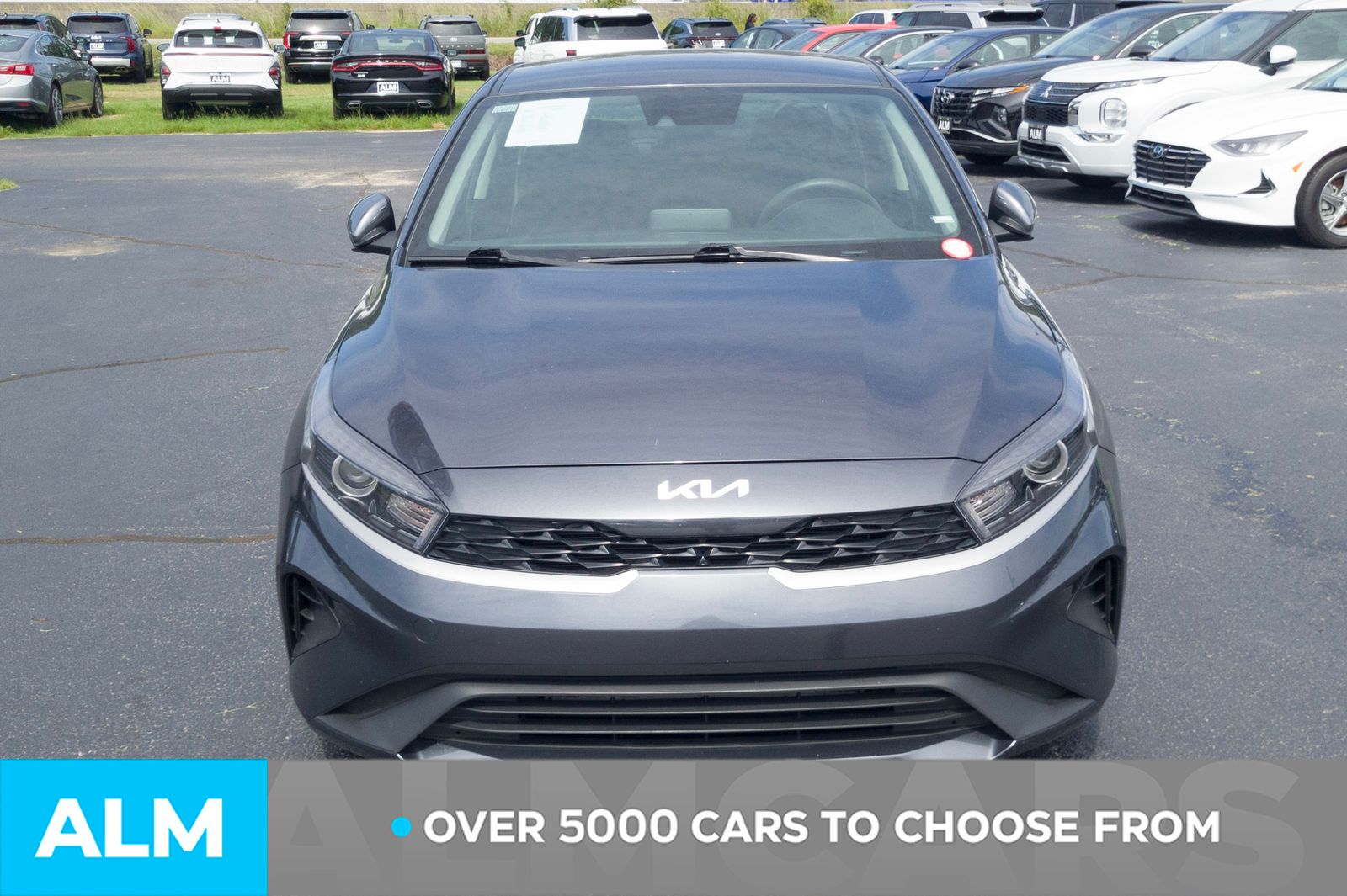 2023 Kia Forte LXS photo 2
