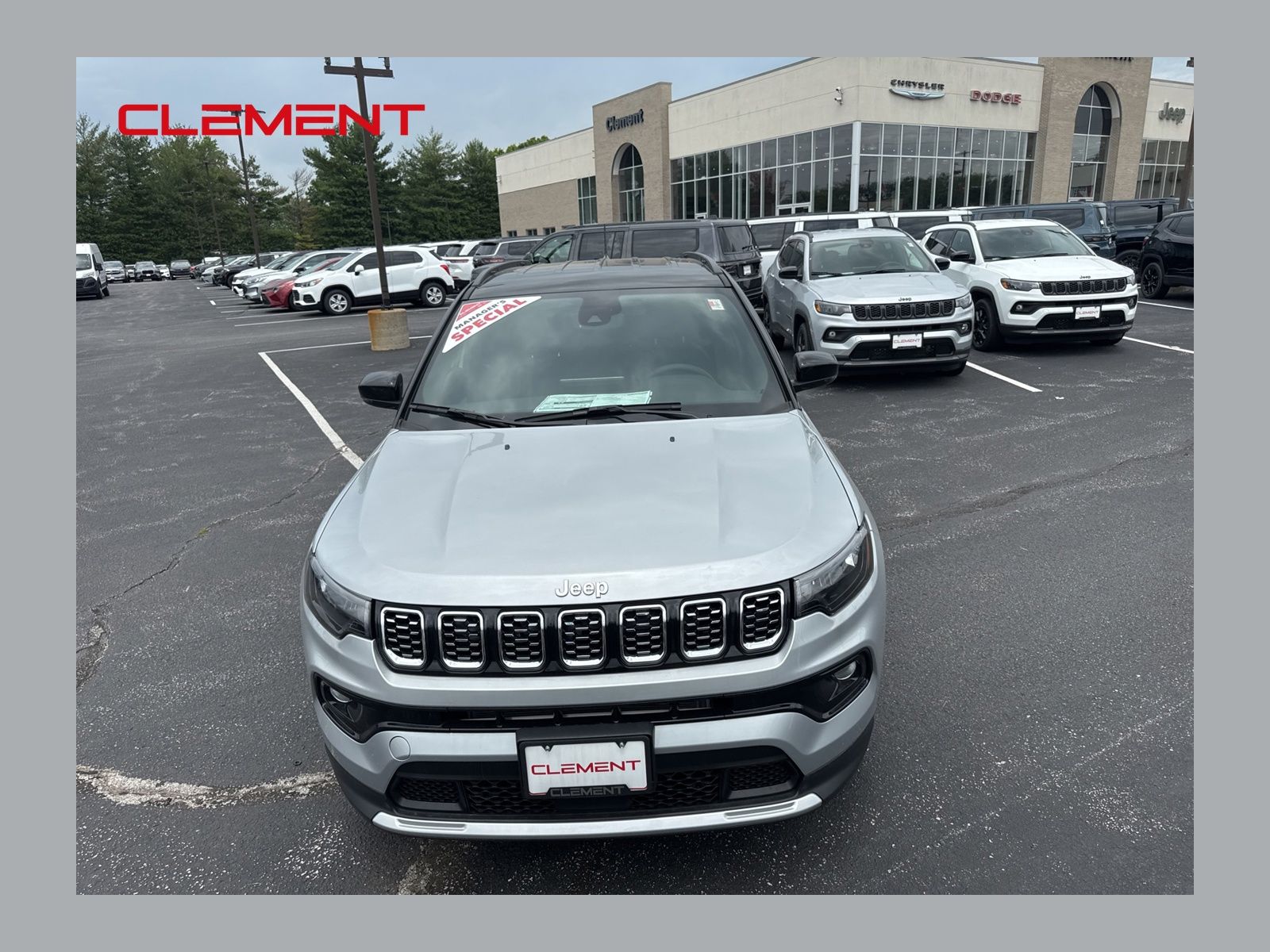Silver Zynith Metallic Clearcoat 2026 Jeep Compass SUV / Crossover Four-Wheel Drive 8-Speed Automatic