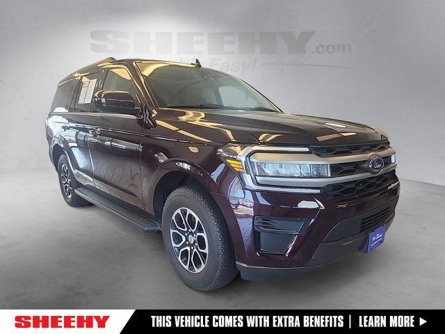 Jewel Red Metallic Tinted Clearcoat 2024 Ford Expedition XLT 4WD SUV / Crossover Four-Wheel Drive Automatic