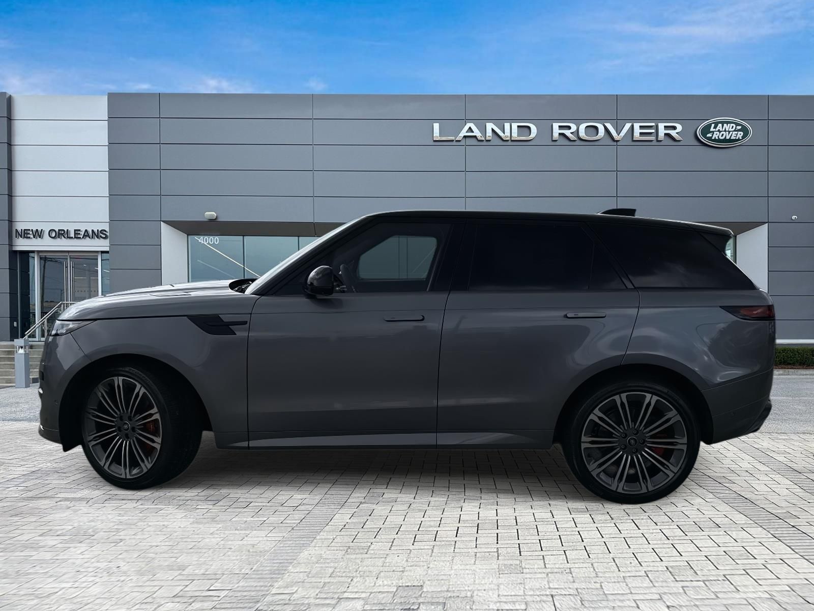 View vehicle photo 2