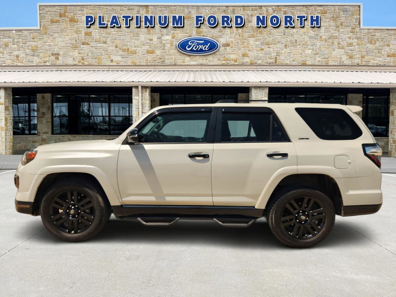 View vehicle photo 3