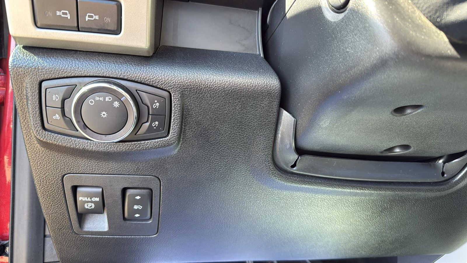 Used Car 2020 Ford F-150  Lariat For Sale Under $30,000 In Austin, Texas