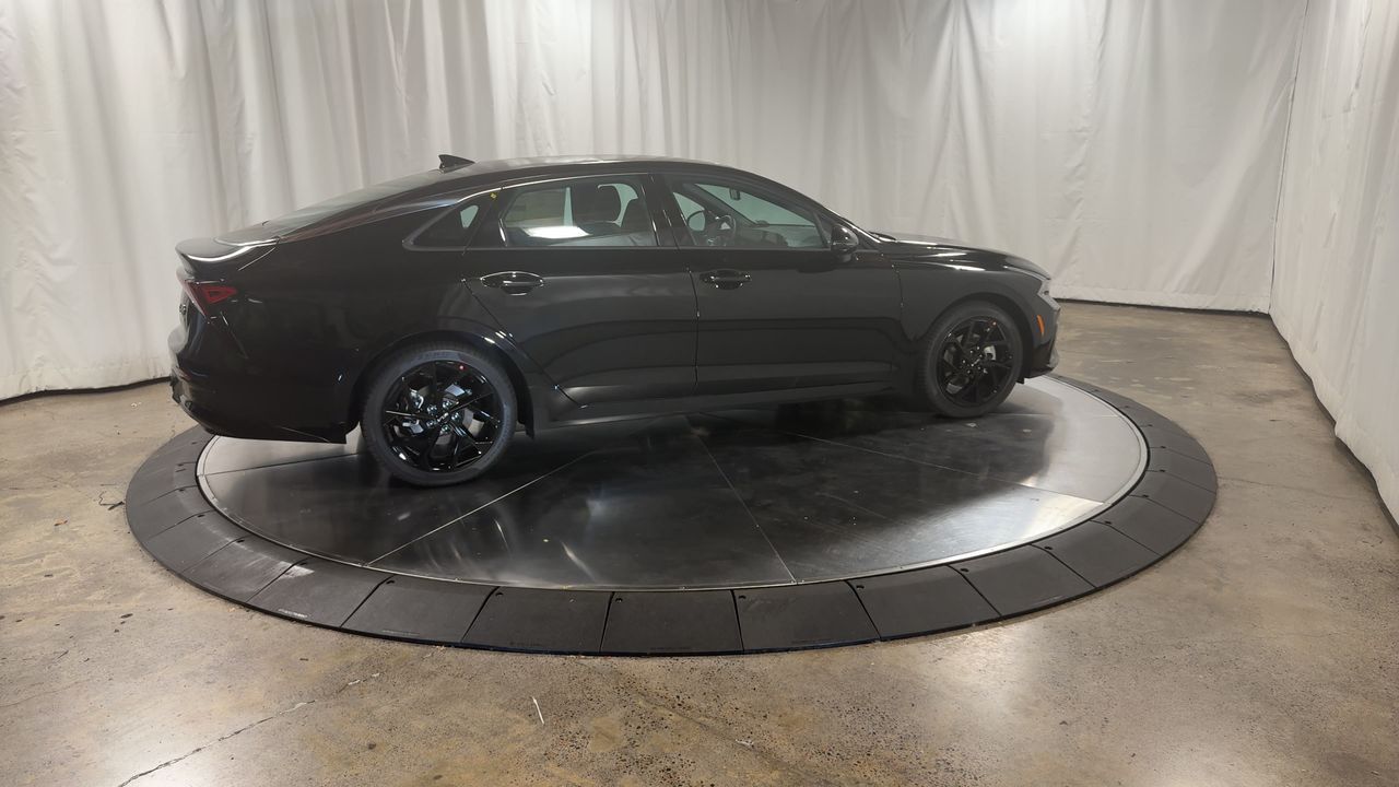 2026 Kia K5 GT-Line photo 3