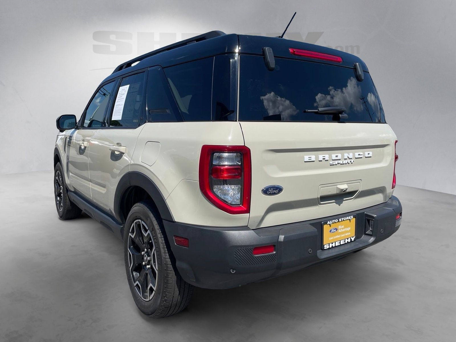 Certified Used 2025 Desert Sand Ford Outer Banks image 5