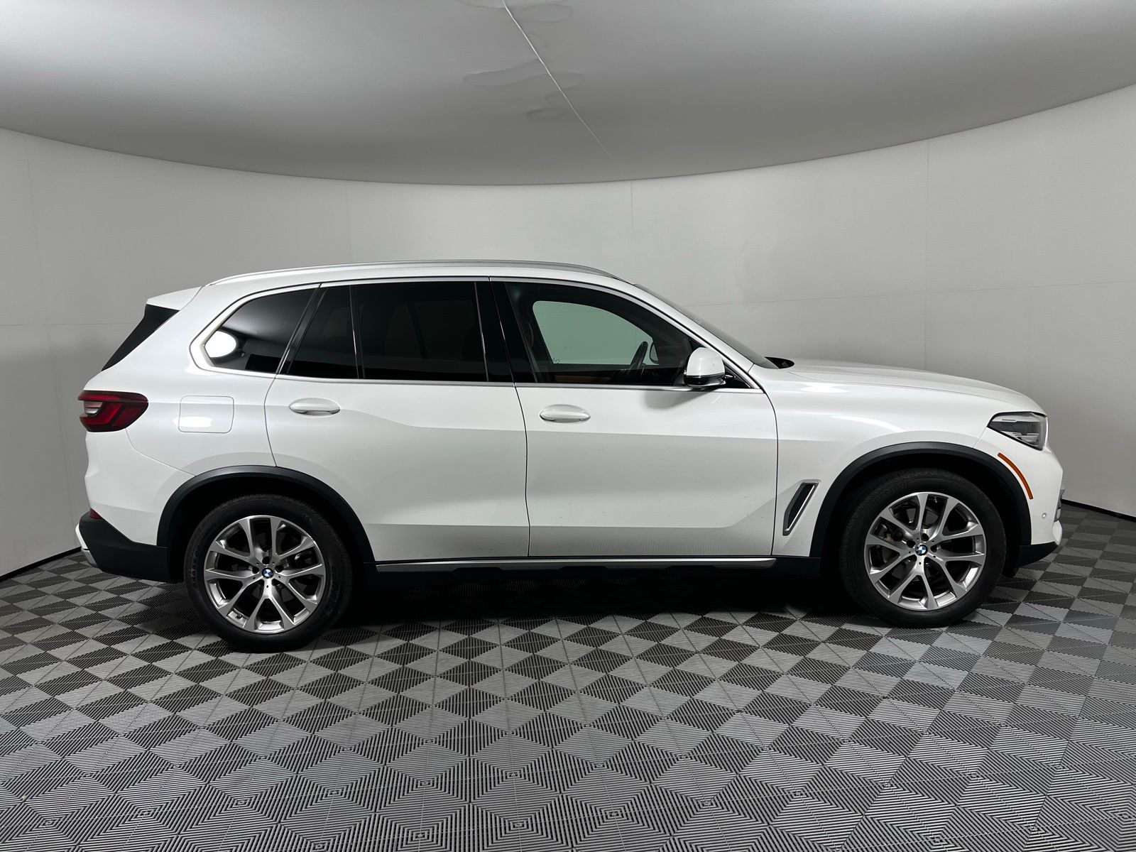Thumbnail: 2022 BMW X5 - 4