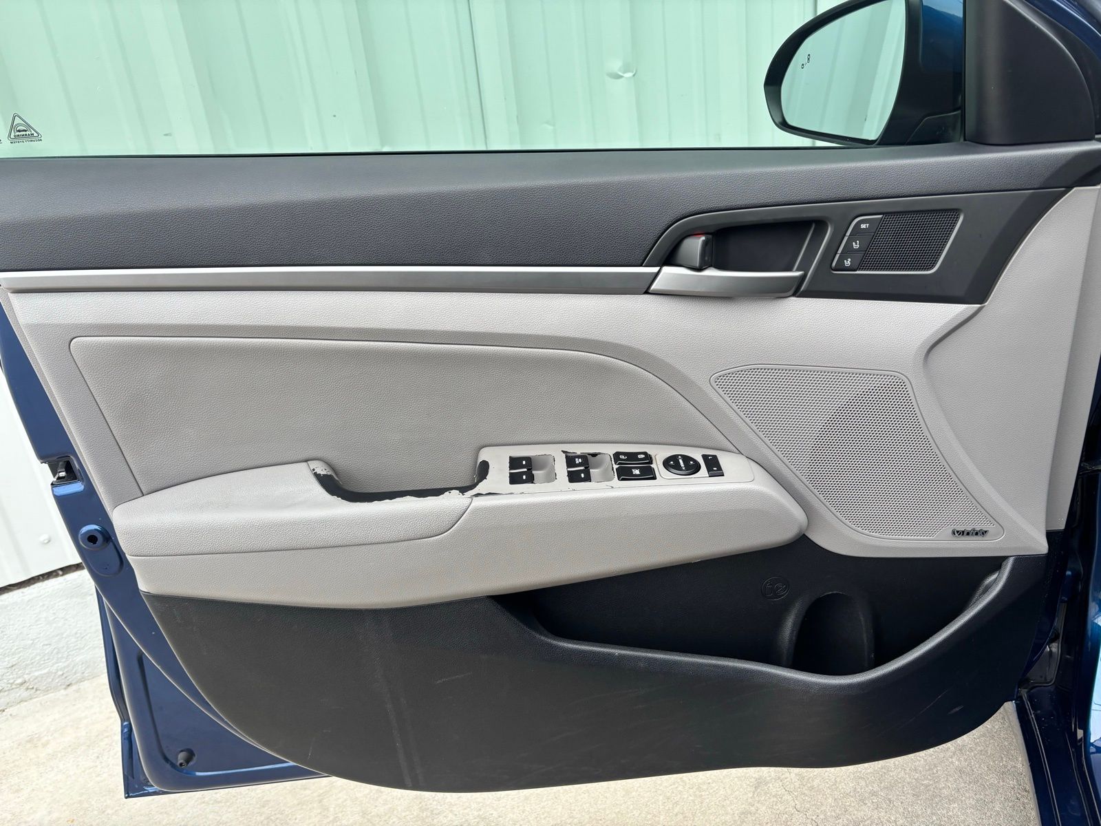 Used Car 2017 Hyundai Elantra  Limited For Sale Under $10,000 In Austin, Texas