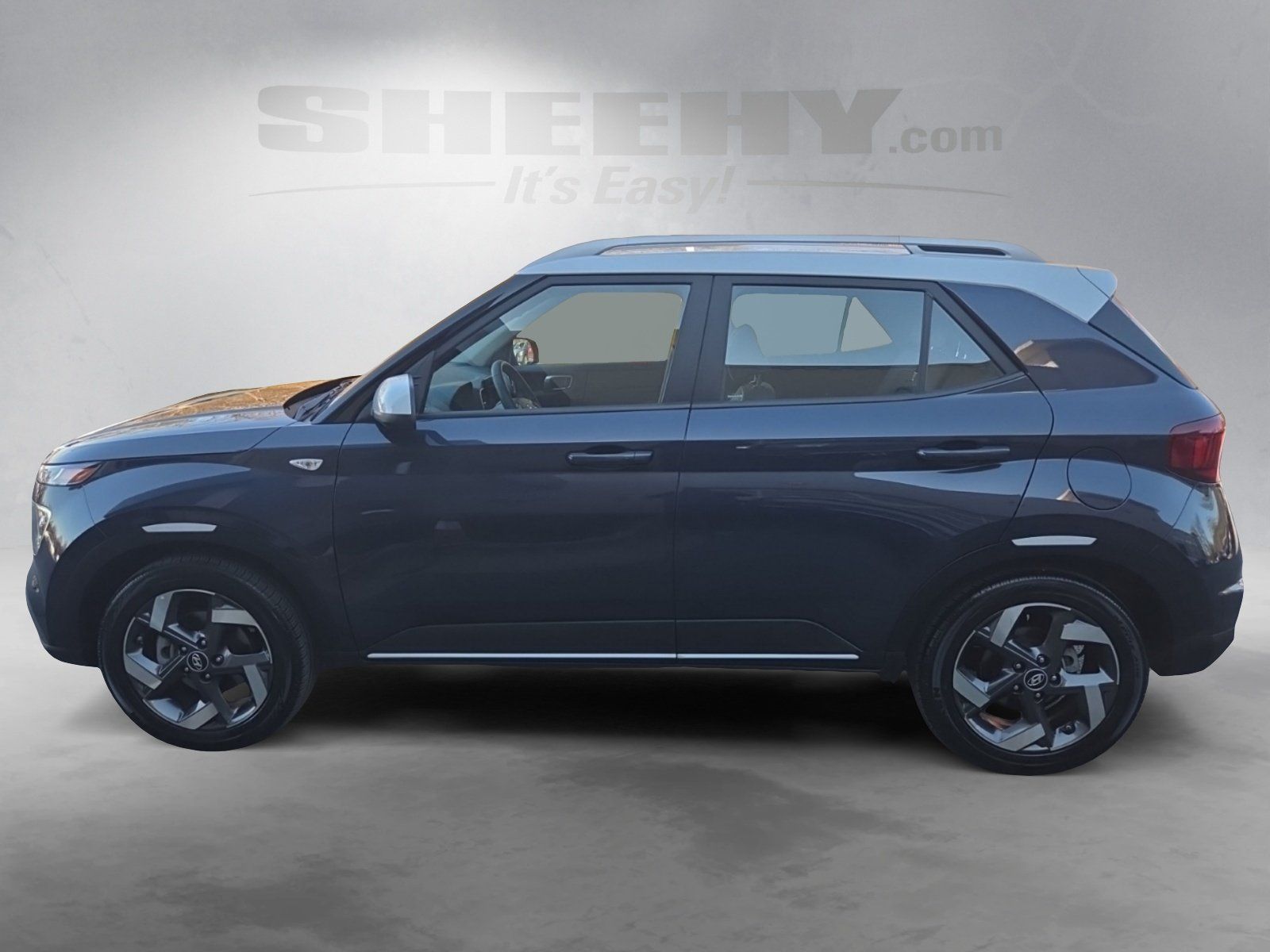 Used 2025 White Hyundai Limited image 15