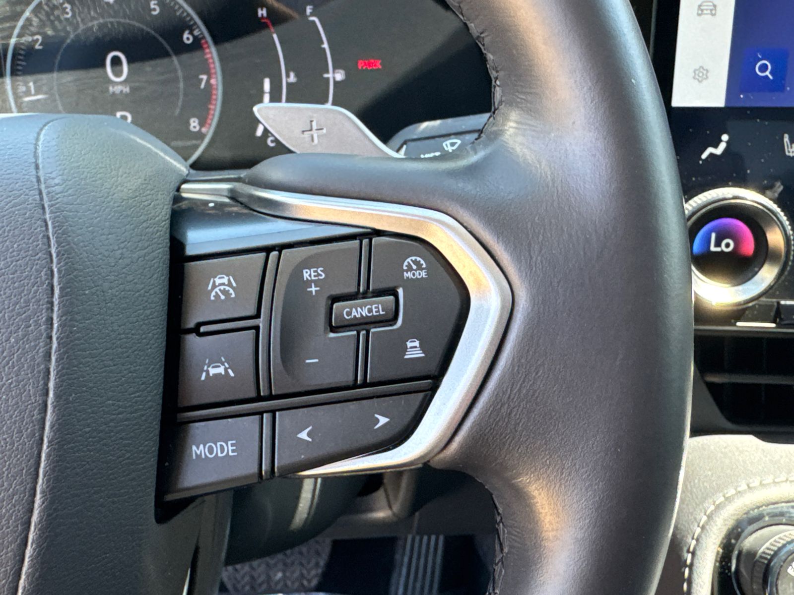 Used 2024 White Lexus 350 Premium image 27